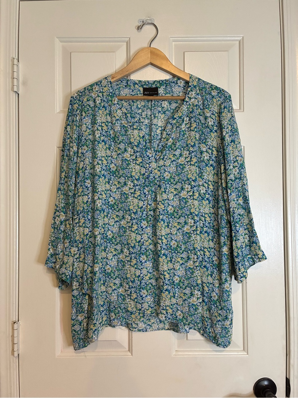 Jones New York Blue Floral Split-Neck Blouse